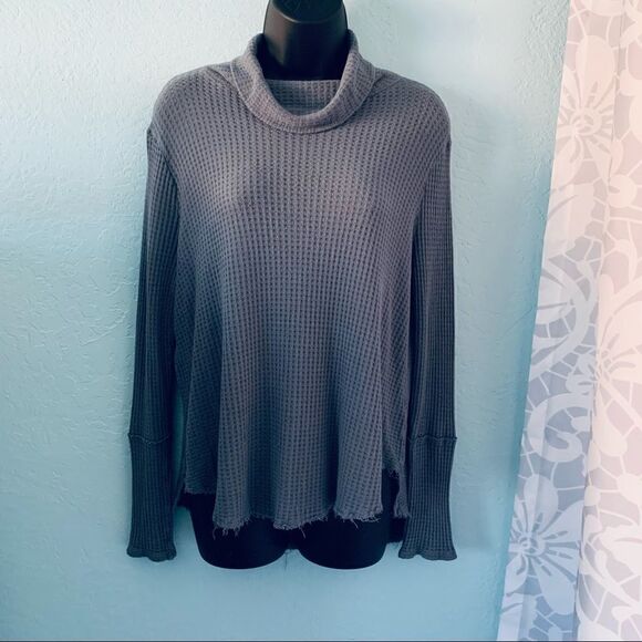 Pacsun Me to We Gray/Blue Tunnel Vision Waffle Knit Turtleneck Top Size Medium - Picture 1 of 10
